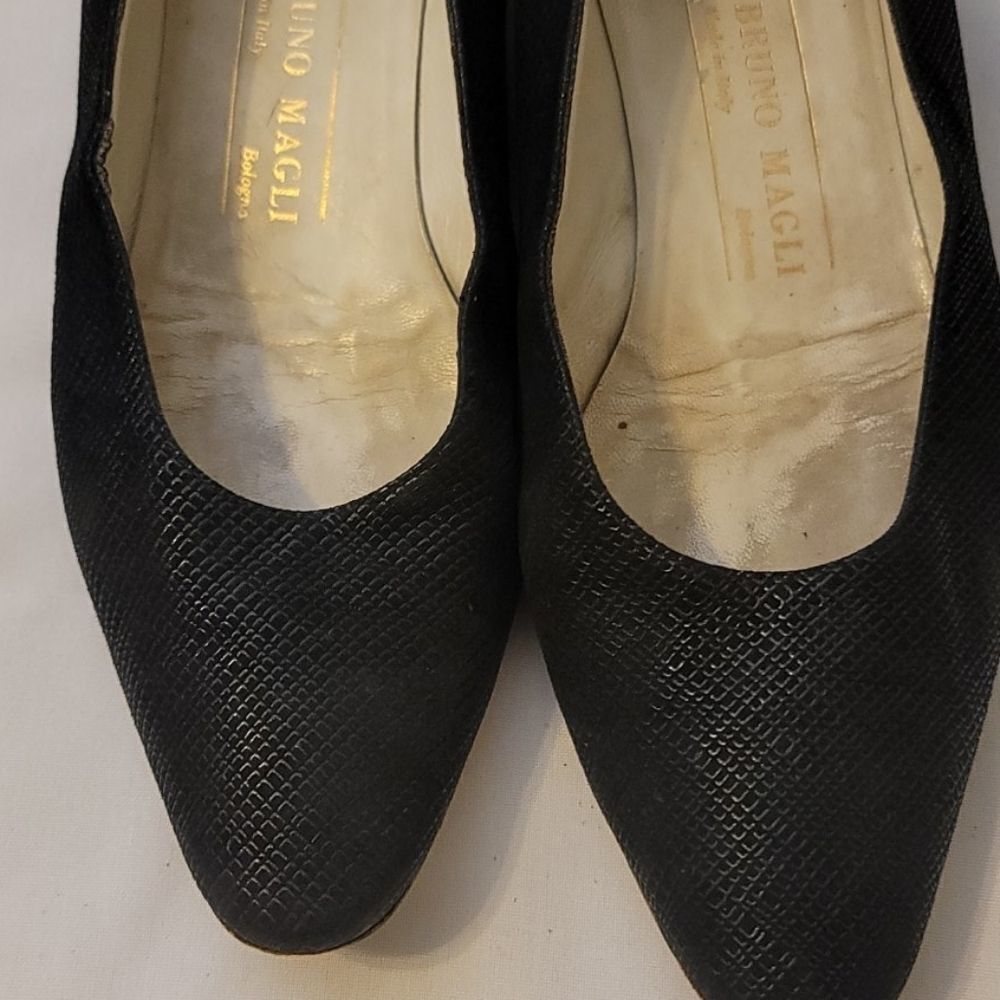 Bruno Magli Black Women's Shoes - Picture 7 of 13